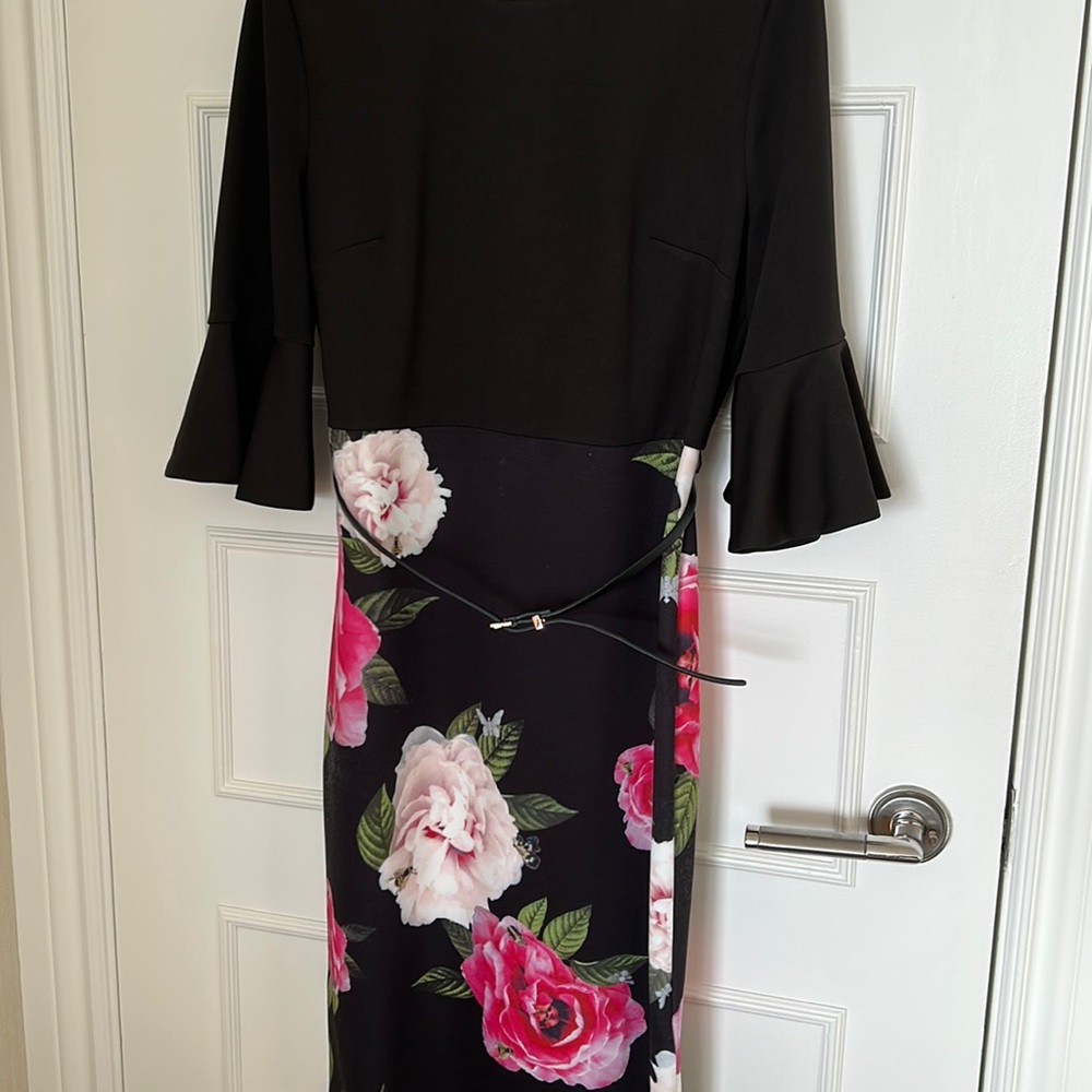New without tags- Tes Baker black dress with tulip sleeves, Size 4 (10US)